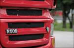 Ein Traum...;-) R500 V8 Logos auf einem Scania. Eine 500PS (368 KW) Maschine lsst diesen schnen LKW ber Europas Straen rollen. (20.06.2008)

