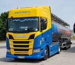 =Scania von WEMMERS-Tanktransport mit einem Tankauflieger der Schwesterfirma TROLL-Transport, 06-2022