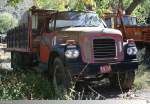 Old and Rusty: International BC 180 zu finden bei der groen Fahrzeugsammlung der 'Gold King Mine' in Jerome, Arizona / USA.