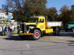 Oldtimer LKW Saurer Kipper unterwegs in Bremgarten AG am 18.10.2014