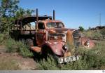 Old and Rusty: Alter Autotransporter zu finden bei der groen Fahrzeugsammlung der 'Gold King Mine' in Jerome, Arizona / USA.