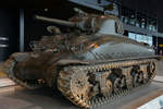 Im Nationalen Militärmuseum Soesterberg stand Ende Dezember 2016 ein M4A1E9 Sherman Kampfpanzer.
