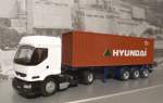 RENAULT Premium mit 30ft HYUNDAI Sattelzug Modell von Albedo HO 1:87