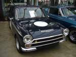 Lotus Cortina MK1. 1963 - 1966. Der Lotus Cortina basiert auf dem 1962 vorgestellten Cortina von Ford/GB. 1963 nahm sich Colin Chapman, der Eigner von Lotus, im Auftrag der englischen Ford-Werke des Cortina an. Der 1.5l 4-Zylinderreihenmotor leistet 105 PS. Classic Remise Dsseldorf am 26.01.2013.