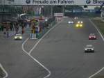 Es wird langsam dunkel beim 24h Rennen auf dem Nrburgring...tolle Atmosphre.