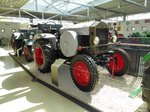 Deutz MTZ 320 Modell 34, Bj. 1935, 36/40 PS, gesehen im Traktorenmuseum Paderborn im April 2016