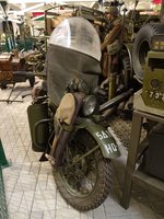 Harley-Davidson WLA im Nationalen Museum für Militärgeschichte in Diekirch, 11.03.2016 (Baujahr 1942, 750 cm³, 2 Zylinder, 250 kg)