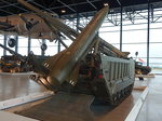 Niederl. Militärmuseum, Lade- und Transportpanzer M668 mit Lance Rakete, Hersteller LTV Corporation Dallas, gebaut von 1978 bis 1992 (21.08.2016)