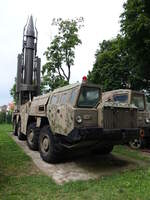 Scud B Transporter MAZ-543 mit ballistischer Rakete 9K72 Elbrus, Muzeum Historii i Tradycji Żołnierzy Suwalki (04.08.2021)  