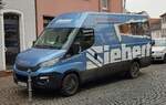 =Iveco Daily als Montageservicefahrzeug der Firma SIEBERT steht im Dezember 2021 in Hünfeld