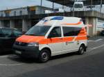 VW T 5 als Krankentransportfahrzeug der Malteser, Juni 2010 in Fulda