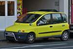 Fiat Multipla, stand am Straßenrand. 10.2014