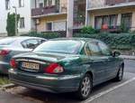 Rückansicht: Jaguar X-Type.