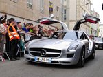 Mercedes Bens SLS AMG, in der Innenstadt von Le Mans bei der 22.Fahrer Parade am 17.6.2016