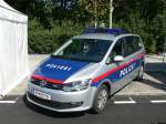 Polizei sterreich - VW Sharan beim Fest  60 Jahre Bundespolizei  auf der Strae des 17.