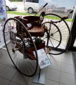 Electric Tricycle, Nachbau des ersten straßentauglichen Elektrofahrzeugs der Welt, gebaut 1881 in den USA, Museum Autovision Altlußheim, Sept.2014