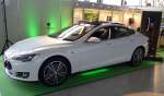 Tesla Model S, US-amerikanisches Elektroauto der Oberklasse, Reichweite ber 500Km, Vmax.