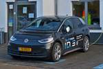VW ID 3 steht bei einer Vertragswerkstatt zur Probefahrt bereit. 01.12.2020