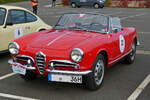 Alfa Romeo Giuletta Spider, BJ 1960,  wurde auf dem Parkplatz abgestellt.