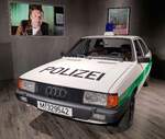 =Audi 80 der Polizei von Niederkaltenkirchen, Eberhofers Dienstfahrzeug, gesehen im EFA Museum in Amerang, 06-2022