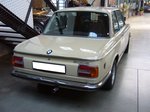 Heckansicht eines BMW 2002. 1968 - 1975. Im Zuge der Modellpflege hatten die BMW 02 Modelle ab September 1973 die eckigen Rückleuchten. Classic Remise Düsseldorf am 20.03.2016.