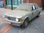 Dieser BMW E21 318 aus dem Jahr 1980 wurde nach 27 Jahren aus einer hessischen Tiefgarage geborgen und sucht jetzt einen neuen Besitzer, der sich seiner annimmt. Ibbenbüren brummt, am 23.04.2017.