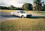 Chrysler New Yorker 7-window Sedan von 1965. 
Oktober 1988 auf Sanibel Island an der Golfkste Floridas.