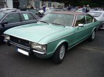 Ford Granada Ghia Coupe der Modelljahre 1975 - 1977. Der Granada und sein Schwestermodell Consul wurden bereits 1972 vorgestellt. 1975 erfolgte ein  Facelift . Das hier abgelichtete Coupe ist mit einem V6-motor, der aus 2550 cm³ Hubraum 125 PS leistet ausgerüstet. Classic-Ford-Event am 18.09.2018 in Krefeld.