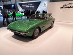 Einer von 225 gebauten Lamborghini Islero 400 GT. 1968 - 1970. Angetrieben wird der 2+2 Sitzer von einem V12-motor. Dieser hat einen Hubraum von 3929 cm³ und leistet 340 PS. Mit dieser Motorleistung erreicht der Wagen eine Höchstgeschwindigkeit von 260 km/h. Techno Classica Essen am 24.03.2018.