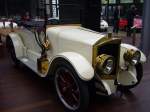 Benz 10/18 PS Sport-Phaeton. 1909 - 1913. Aus 2.410 cm wurde eine Leistung von 18 PS erbracht. Dieses Modell war in etlichen Karosserievarianten, darunter auch als Doppelphaeton, Limousine und Landaulet, lieferbar. Dieses Sport Phaeton kostete 1909 9.000 Goldmark. Meilenwerk Dsseldorf.
Die Kategorie stimmt nicht ganz, da es ein BENZ ist.