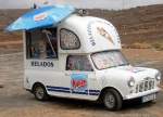 Ein Mini als Eisverkaufswagen. Gran Canaria, Mai 2003.