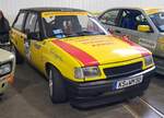 =Opel Corsa steht in der Ausstellungshalle der Technorama 2023 in Kassel