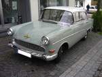 Opel Rekord P1 als viertürige Limousine, gebaut von 1958 bis 1960.
