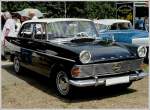 Opel Olympia Rekord P2, 1700 ccm, 55 PS, Bj 1961, Hchstgeschwindigkeit 132 Km/h, fotografiert beim Oldtimertreffen in Prm.