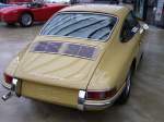 Heckansicht eines Porsche 911 2.0 SWB von 1966. Classic Remise Dsseldorf am 11.03.2012.