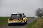 Renault 5 Turbo bei der Streckenbesichtigung der Rally Sonnefeld (AMC Hohe Alitz) am 20.04.2013.