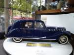Frankreich, Paris, Champs-Elyses, Showroom  L'Atelier Renault . Renault baute den Nerva Grand Sport von 1935 bis 1938. Motor: 8 Zylinder, 5448 cm3, 110 PS. Hinterradantrieb. 05.11.2010