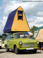 Trabant 601 Universal mit Dachzelt - Kombi, Camping, DDR - Camping stand in der Freizeit der DDR-Brger auf Platz 1, ich erinnere mich gern an diese Tage zurck, kein Stre, nur der Wind in den Bumen