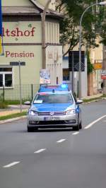 Polizei Thringen Einsatzfahrzeug zur Absicherung der Thringen - Rundfahrt in Zeulenroda. Foto 22.07.12