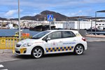 ein Hybrid-Toyota als Einsatzfahrzeug der Policía Portuaria (Las Palmas de Gran Canaria/Spanien, 03.04.2016)