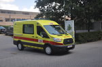 Rettungswagen Ford Transit der Rettungswache Kontich, aufgenommen 09.07.2015 am Krankenhaus Sint-Augustinus Spoorweglaan Wilrijk   