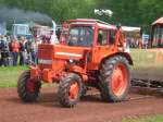 Belarus MTS 82 vorm Pullschlitten beim Russen-Traktorpulling in Oberlungwitz