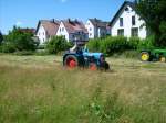 Famulus mit Heckmesserbalken beim Grasmad zum Traktorentreffen in Hohburg