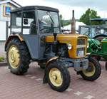 =Ursus C 330 steht bei der Traktorenausstellung  Ahle Bulldogge us Angeschbach oh Lannehuse  in Angersbach im Juni 2018