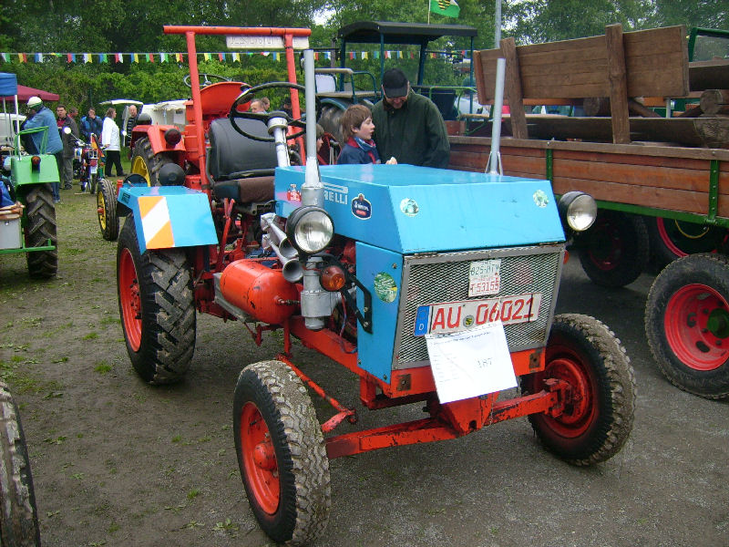 Traktor Marke Eigenbau mit RS09 Technik beim Oldtimertreffen des ADMV Grnhain