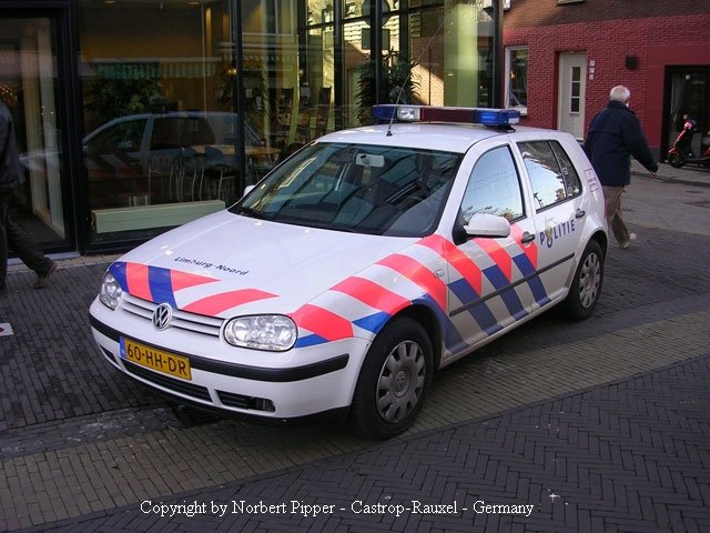 Volkswagen Golf Polizei Niederlande