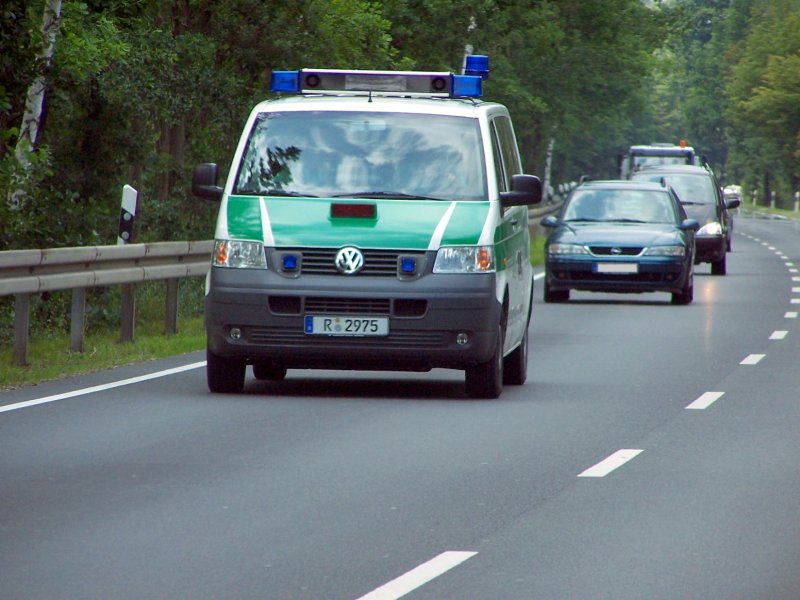 VW Transporter der Polizeidirektion Weiden.
Aufgenommen am 3.8.2007.
