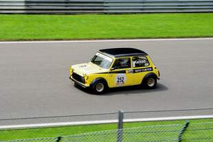 Stephan Keiselt (D), Leyland Mini B39, beim  Kampf der Zwerge  auf dem Formel 1-Kurs von Spa-Francorchamps, beim Youngtimer Festival Spa 24 July 2016