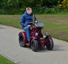 Minitraktor Lister, hat die Rundfahrt fast geschaft, gesehen beim Oltimertreff in Wëntger (Wincrange(L).