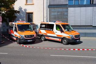 BF Frankfurt am Main Mercedes Benz Sprinter ELW C-Dienst 5/10 und 6/10 bei der Katastrophenschutzbung Frankopia 2025 im Frankfurter Osthafen am 20.09.25